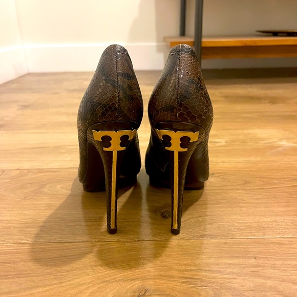 Snakeskin Tory Burch Stilettos - Picture 1 of 3